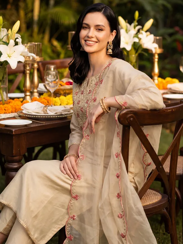 Off_White_Embroidered_Liva_Kurta_Trouser_Dupatta_Set