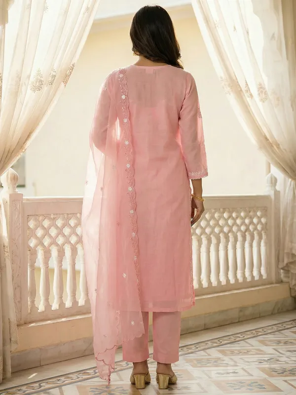 Pink_Embroidered_Silk_Blend_Kurta_Trouser_Dupatta_Set