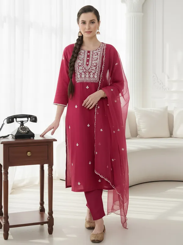 Pink_Embroidered_Silk_Blend_Kurta_Trouser_Dupatta_Set