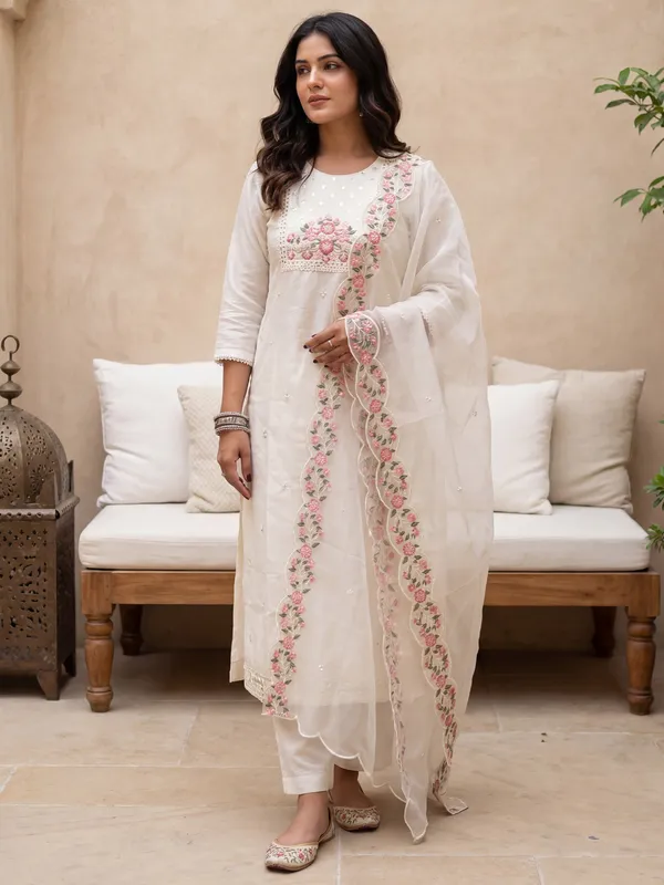 White_Embroidered_Silk_Blend_Kurta_Trouser_Dupatta_Set