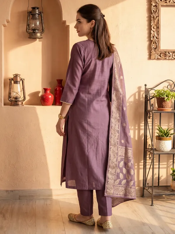 Mauve_Embroidered_Silk_Blend_Kurta_Trouser_Dupatta_Set