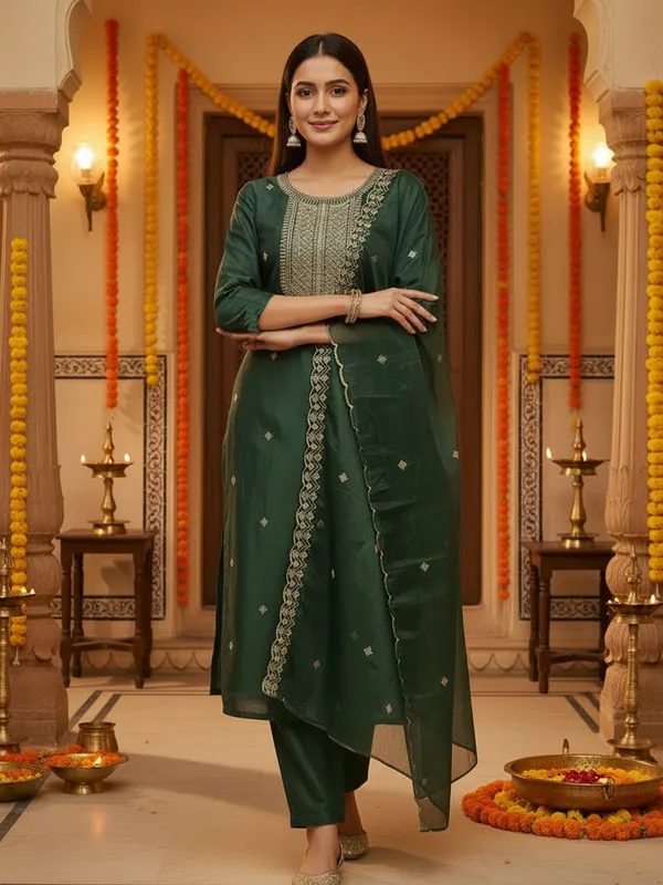 Green_Embroidered_Silk_Blend_Kurta_Trouser_Dupatta_Set