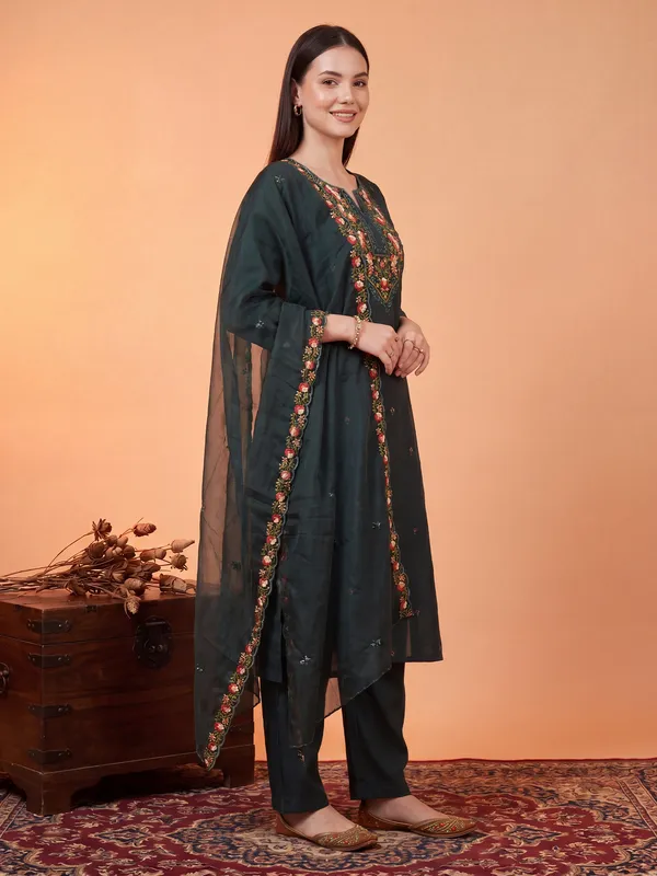 Teal_Embroidered_Silk_Blend_Kurta_Trouser_Dupatta_Set