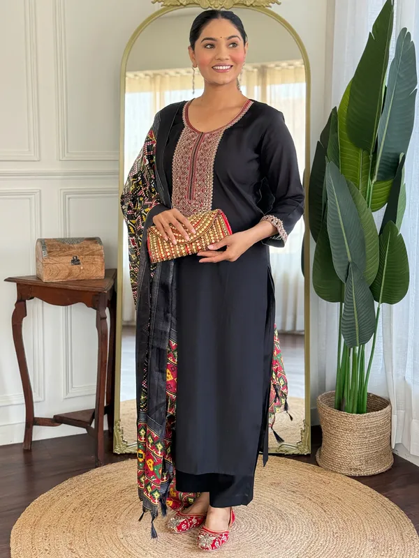 Black_Silk_Blend_Embroidered_Kurta_Trouser_Dupatta_Set
