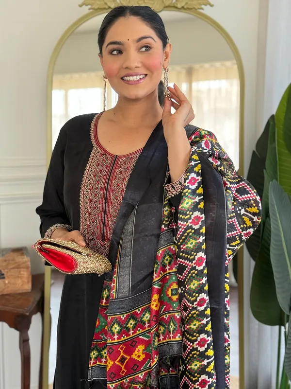 Black_Silk_Blend_Embroidered_Kurta_Trouser_Dupatta_Set