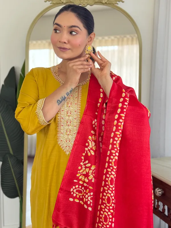 Mustard_Silk_Blend_Embroidered_Kurta_Trouser_Dupatta_Set