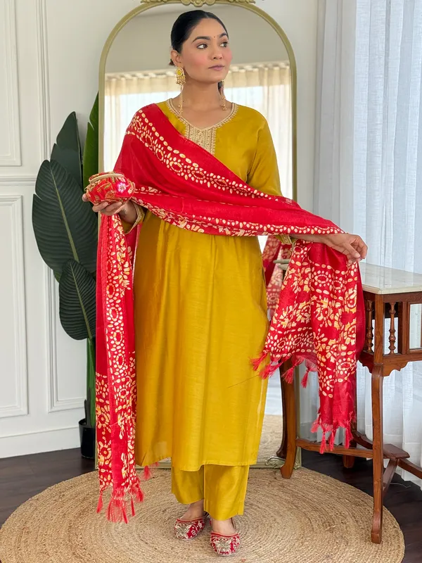 Mustard_Silk_Blend_Embroidered_Kurta_Trouser_Dupatta_Set
