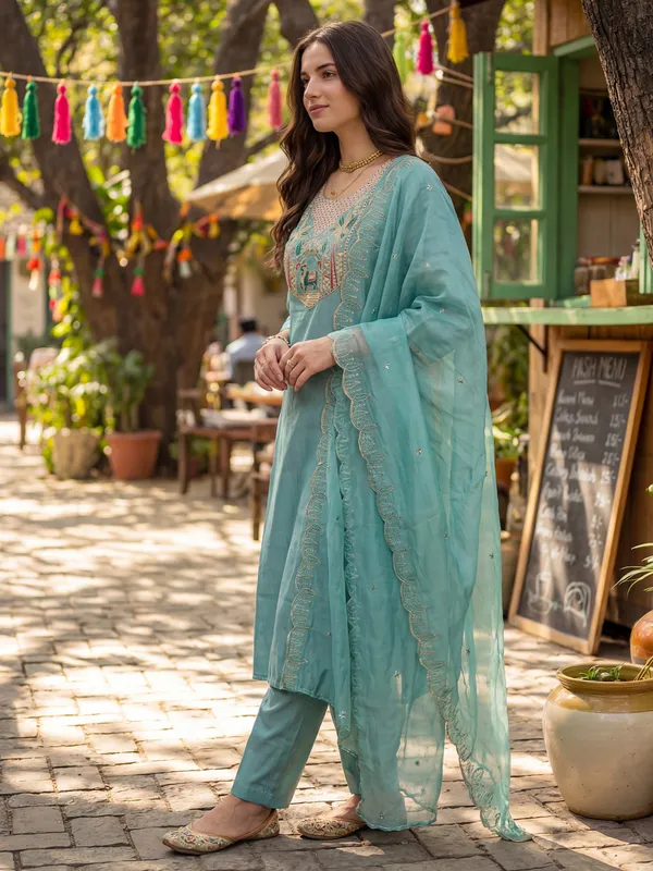 Sea_Green_Embroidered_Silk_Blend_Kurta_Trouser_Dupatta_Set