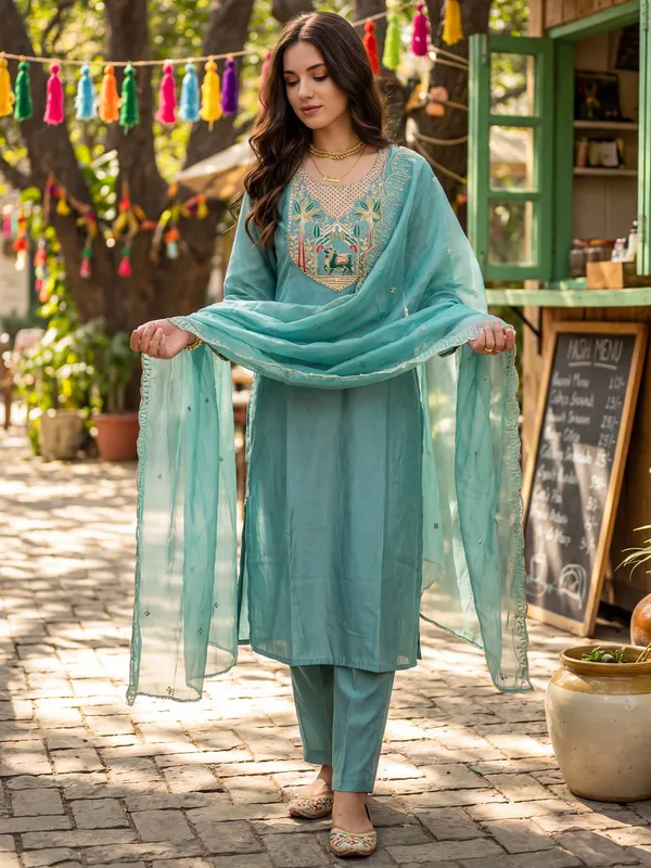 Sea_Green_Embroidered_Silk_Blend_Kurta_Trouser_Dupatta_Set
