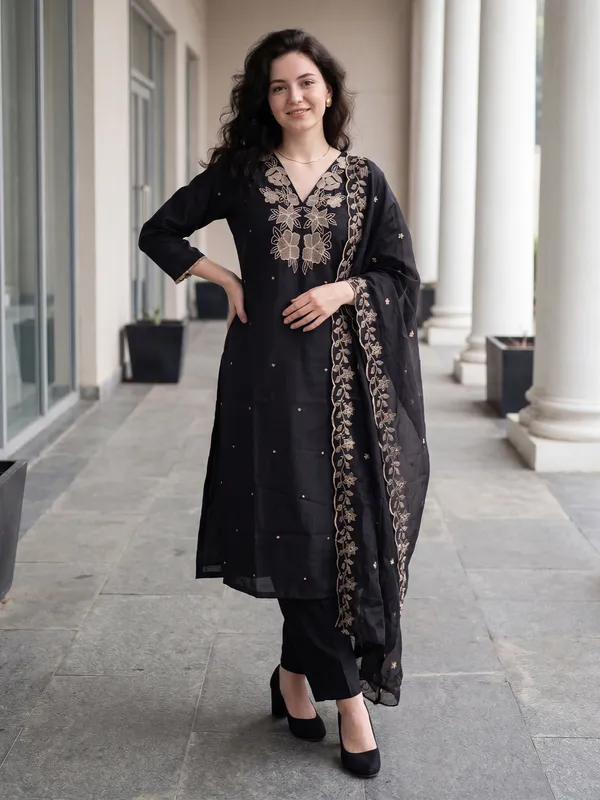Black_Embroidered_Silk_Blend_Kurta_Trouser_Dupatta_Set