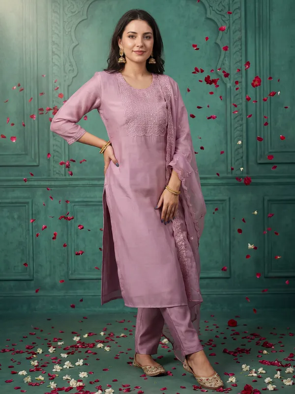 Pink_Embroidered_Silk_Blend_Kurta_Trouser_Dupatta_Set