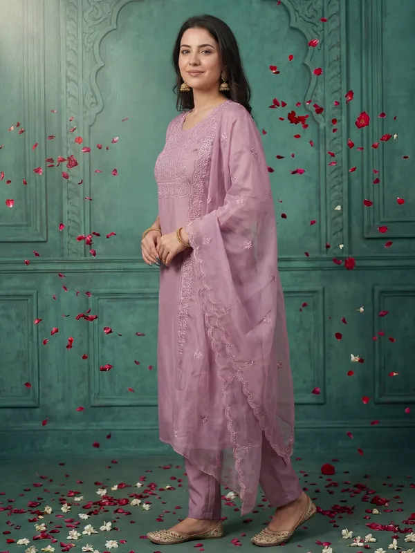 Pink_Embroidered_Silk_Blend_Kurta_Trouser_Dupatta_Set
