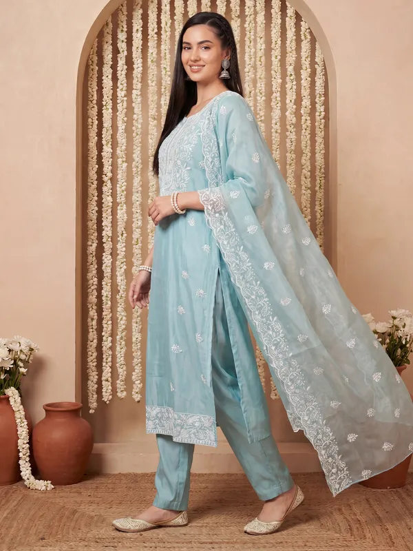 Blue_Embroidered_Silk_Blend_Kurta_Trouser_Dupatta_Set