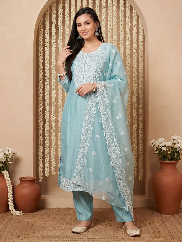Blue_Embroidered_Silk_Blend_Kurta_Trouser_Dupatta_Set