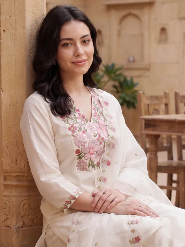 White_Embroidered_Silk_Blend_Kurta_Trouser_Dupatta_Set