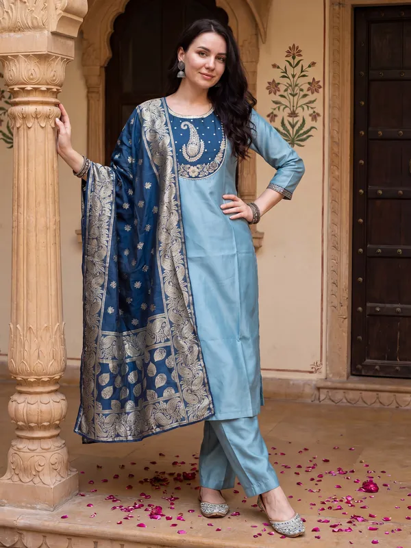 Blue_Embroidered_Silk_Blend_Kurta_Trouser_Dupatta_Set