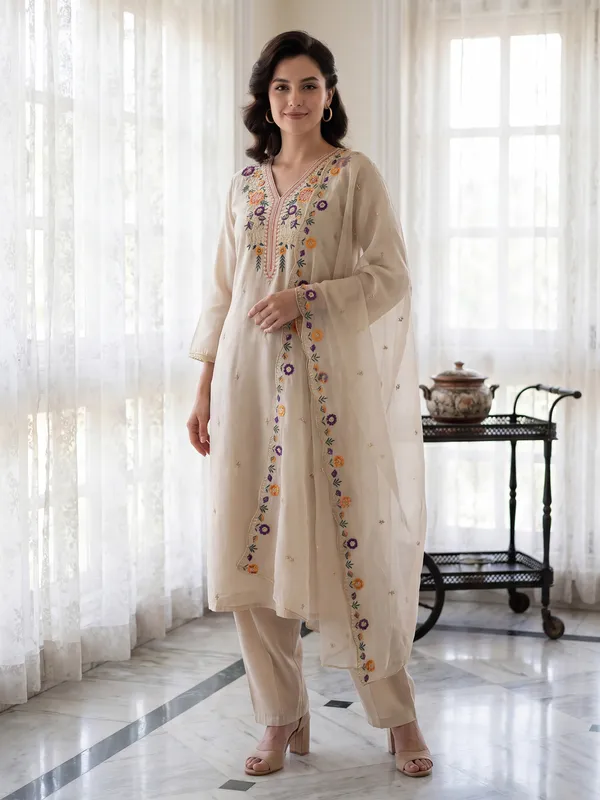 Beige_Embroidered_Silk_Blend_Kurta_Trouser_Dupatta_Set