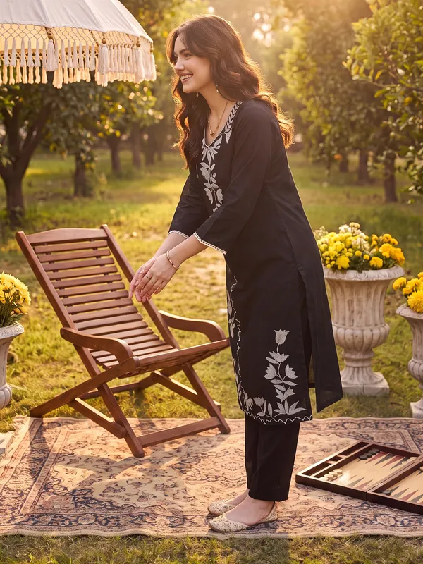 Black_Embroidered_Straight_Kurta_Trousers_With_Dupatta_Set