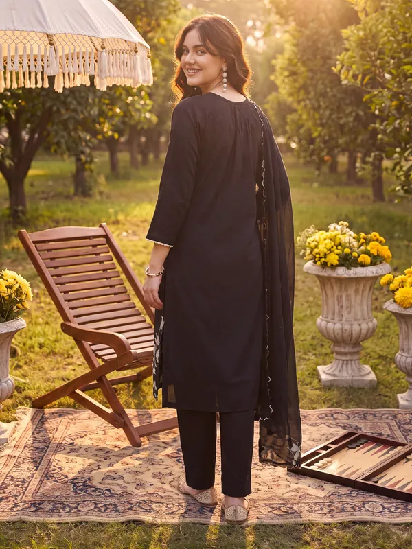 Black_Embroidered_Straight_Kurta_Trousers_With_Dupatta_Set