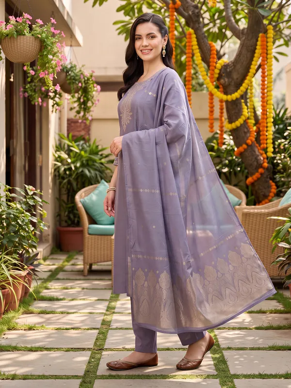Lavender_Embroidered_Straight_Kurta_Trousers_With_Dupatta_Set