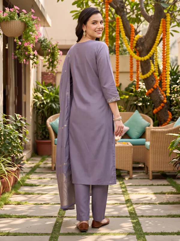 Lavender_Embroidered_Straight_Kurta_Trousers_With_Dupatta_Set