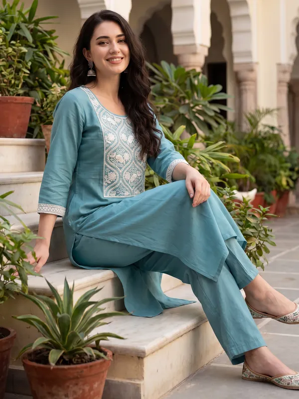 Blue_Embroidered_Silk_Kurta_Trouser_Set