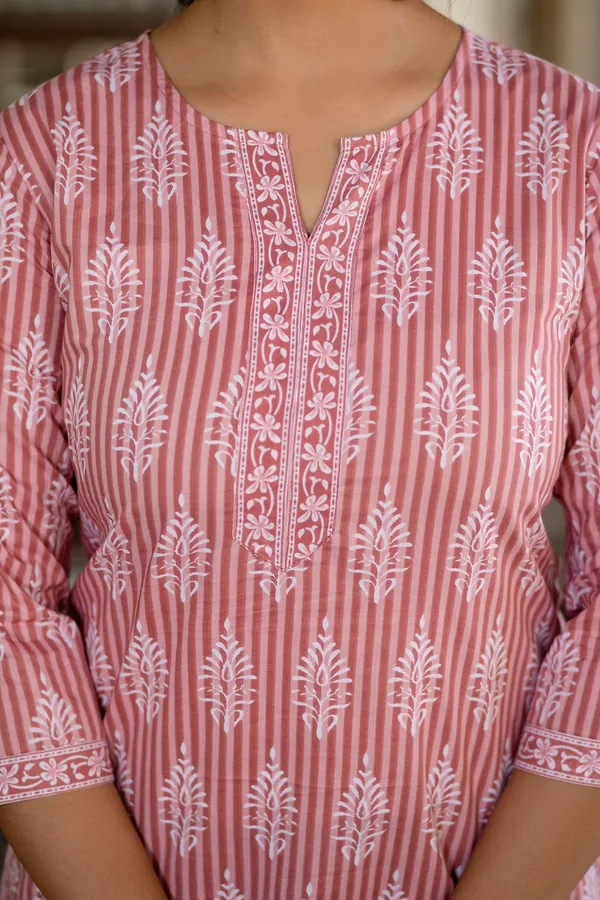 Pink__Pure_Cotton_Printed_Tunic_For_Women