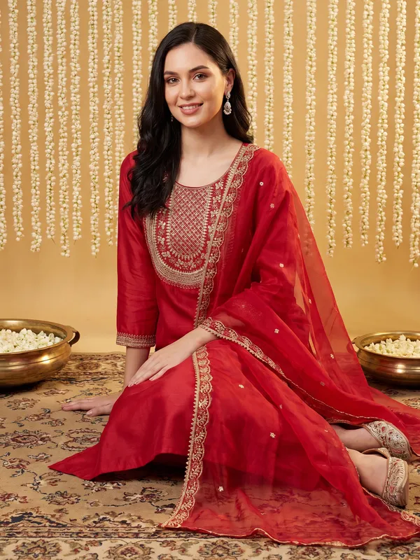 Red_Embroidered_Straight_Kurta_Trousers_With_Dupatta_Set