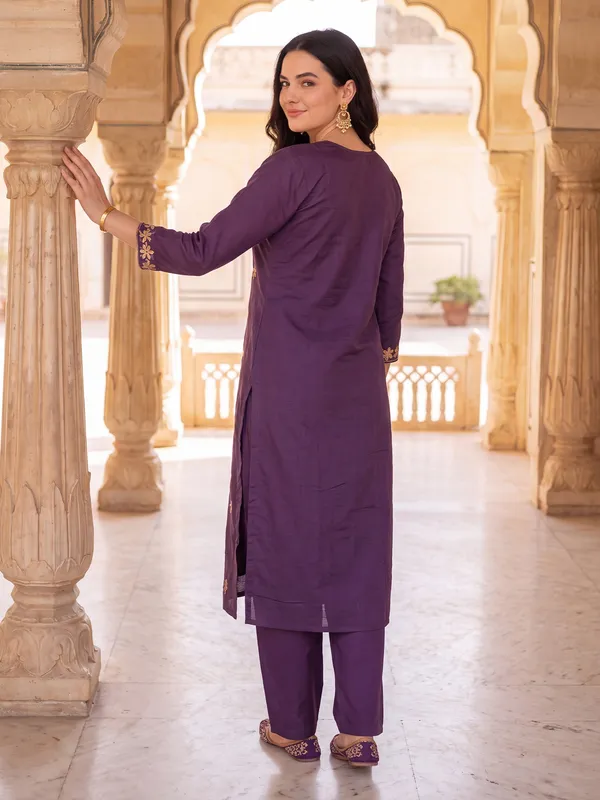 Purple_Embroidered_Straight_Kurta_Trousers_With_Dupatta_Set