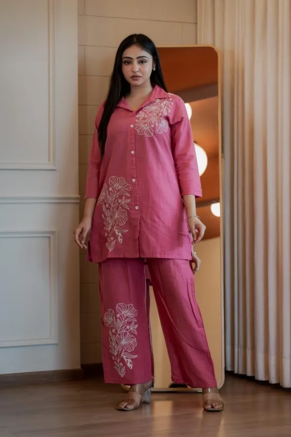 Floral_embroidered_cotton_collar_neck_Peach_Co-Ord_Set