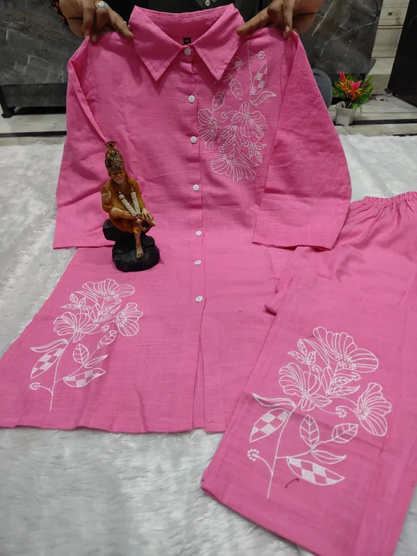 Floral_embroidered_cotton_collar_neck_Peach_Co-Ord_Set