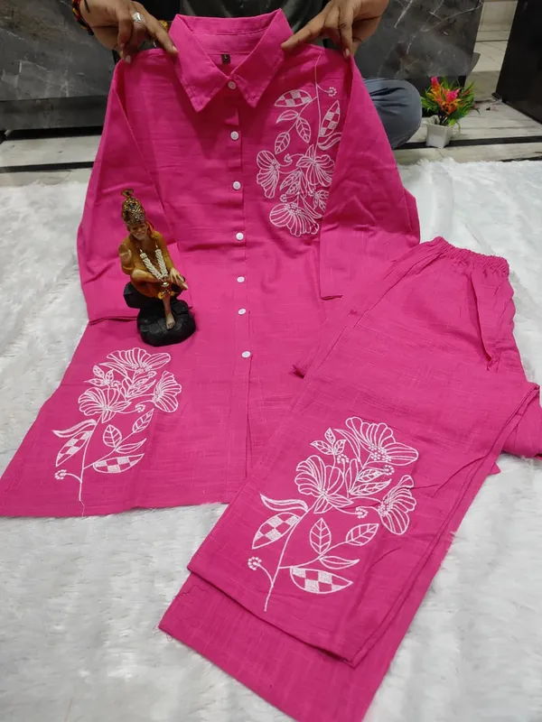 Floral_embroidered_cotton_collar_neck_Pink_Co-Ord_Set