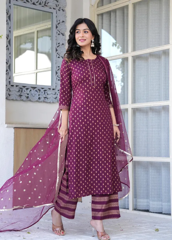 Burgundy_Floral_Printed_Viscose_Rayon_Kurta_Set_For_Women