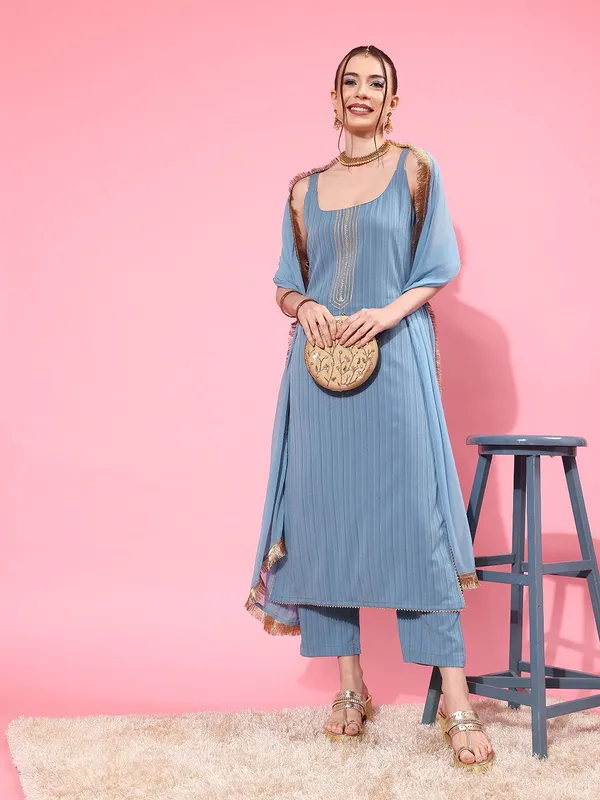 Blue_Floral_Embroidered_Silk_Blend_Kurta_Trouser_Dupatta_Set