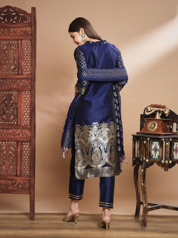 Floral_Printed_Cotton_Silk_Round_Neck_Kurta_Trouser_&_Dupatta_Set