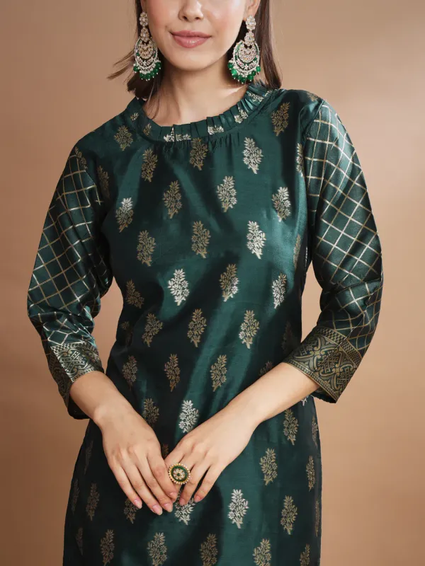 Floral_Printed_Cotton_Silk_Round_Neck_Kurta_Trouser_&_Dupatta_Set