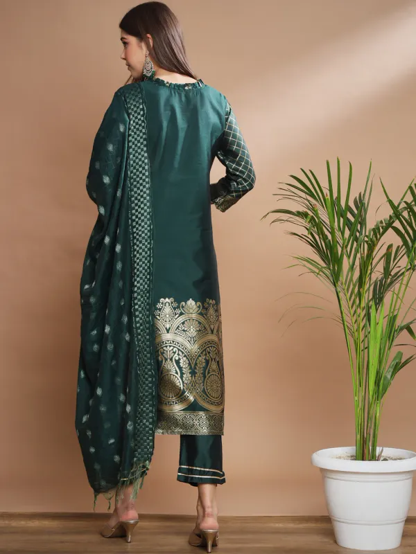 Floral_Printed_Cotton_Silk_Round_Neck_Kurta_Trouser_&_Dupatta_Set