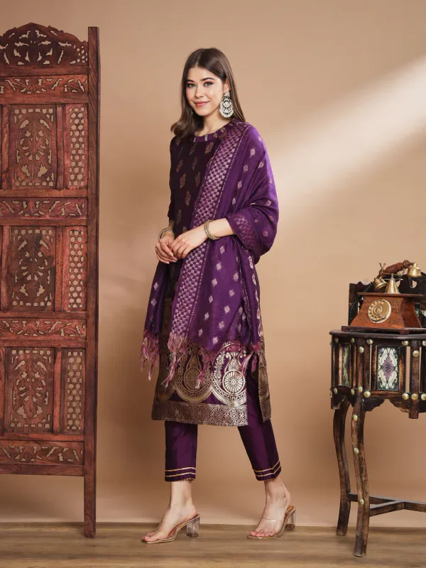 Floral_Printed_Cotton_Silk_Round_Neck_Kurta_Trouser_&_Dupatta_Set