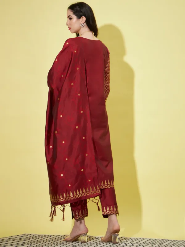 Floral_Printed_Cotton_Silk_Round_Neck_Kurta_Trouser_&_Dupatta_Set