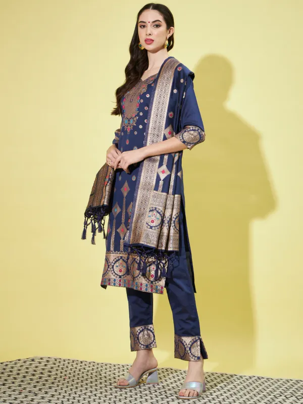 Floral_Printed_Silk_Blend_Round_Neck_Kurta_Trouser_&_Dupatta_Set