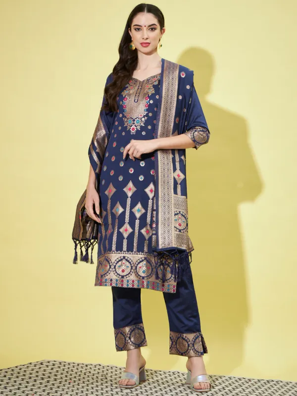 Floral_Printed_Silk_Blend_Round_Neck_Kurta_Trouser_&_Dupatta_Set