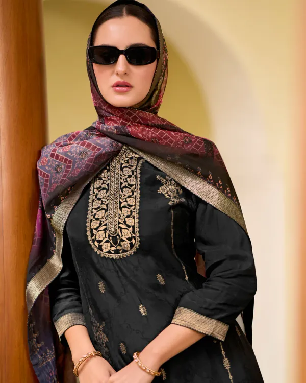 Floral_Embroidered_Silk_Blend_Round_Neck_Kurta_Trouser_&_Dupatta_Set