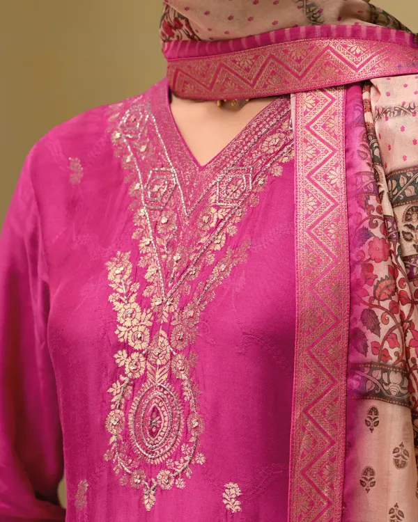 Floral_Embroidered_Silk_Blend_V_Neck_Kurta_Trouser_&_Dupatta_Set