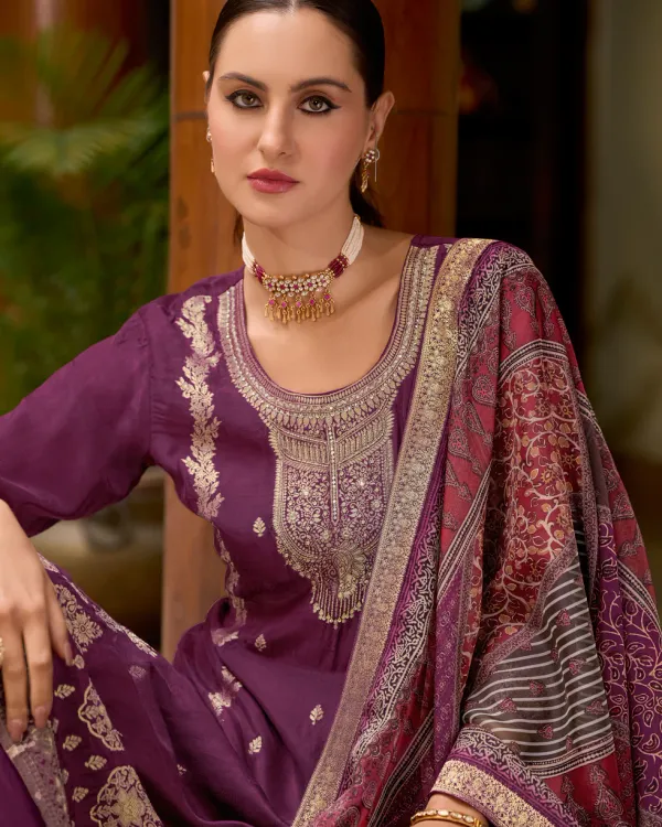Floral_Embroidered_Silk_Blend_Round_Neck_Kurta_Trouser_&_Dupatta_Set