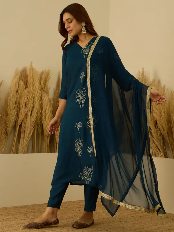 Floral_Printed_Silk_Blend_V_Neck_Kurta_Trouser_&_Dupatta_Set