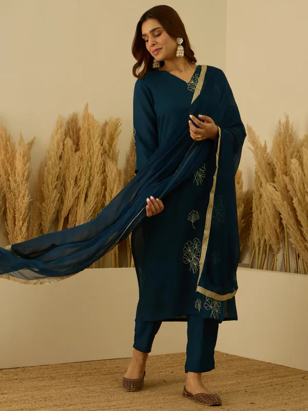 Floral_Printed_Silk_Blend_V_Neck_Kurta_Trouser_&_Dupatta_Set
