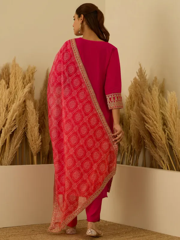 Floral_Embroidered_Silk_Blend_Round_Neck_Kurta_Trouser_&_Dupatta_Set