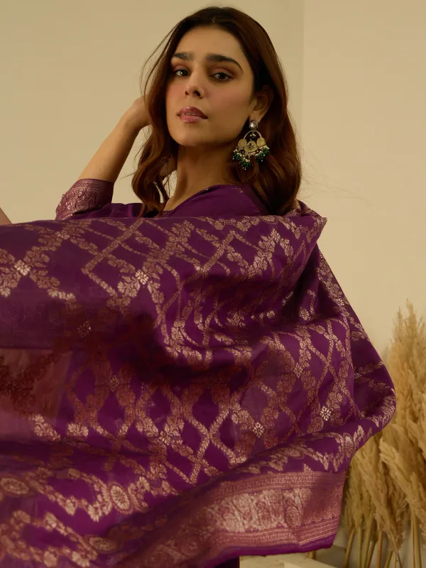 Floral_Printed_Silk_Blend_Round_Neck_Kurta_Trouser_&_Dupatta_Set