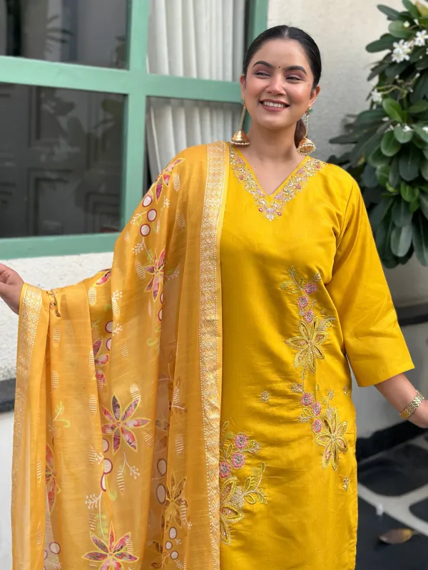 Floral_Embroidered_Silk_Blend_V_Neck_Kurta_Trouser_&_Dupatta_Set