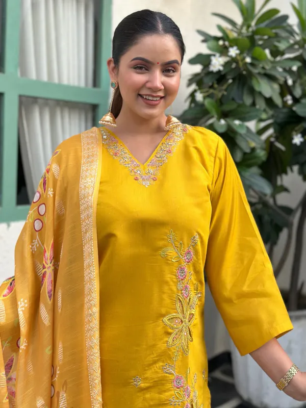Floral_Embroidered_Silk_Blend_V_Neck_Kurta_Trouser_&_Dupatta_Set
